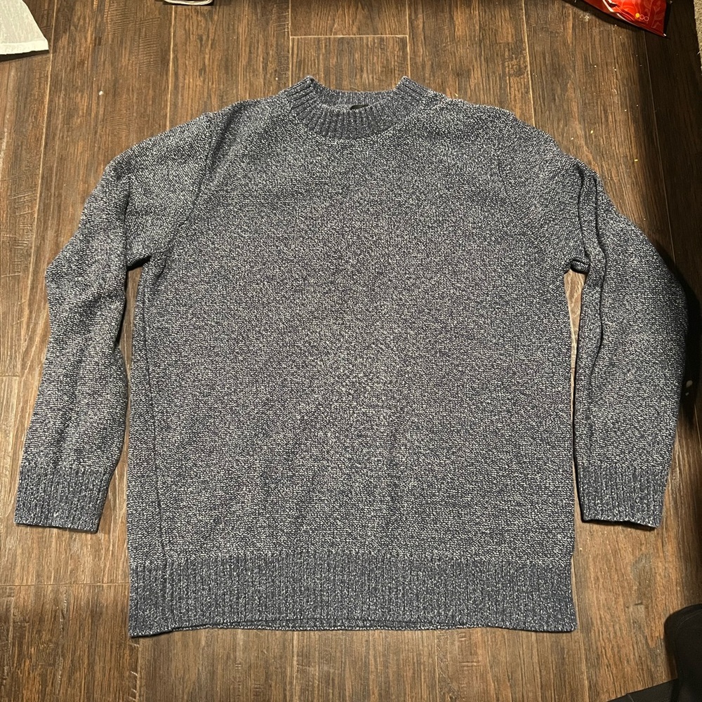 H&M Men's Navy Crewneck Sweater